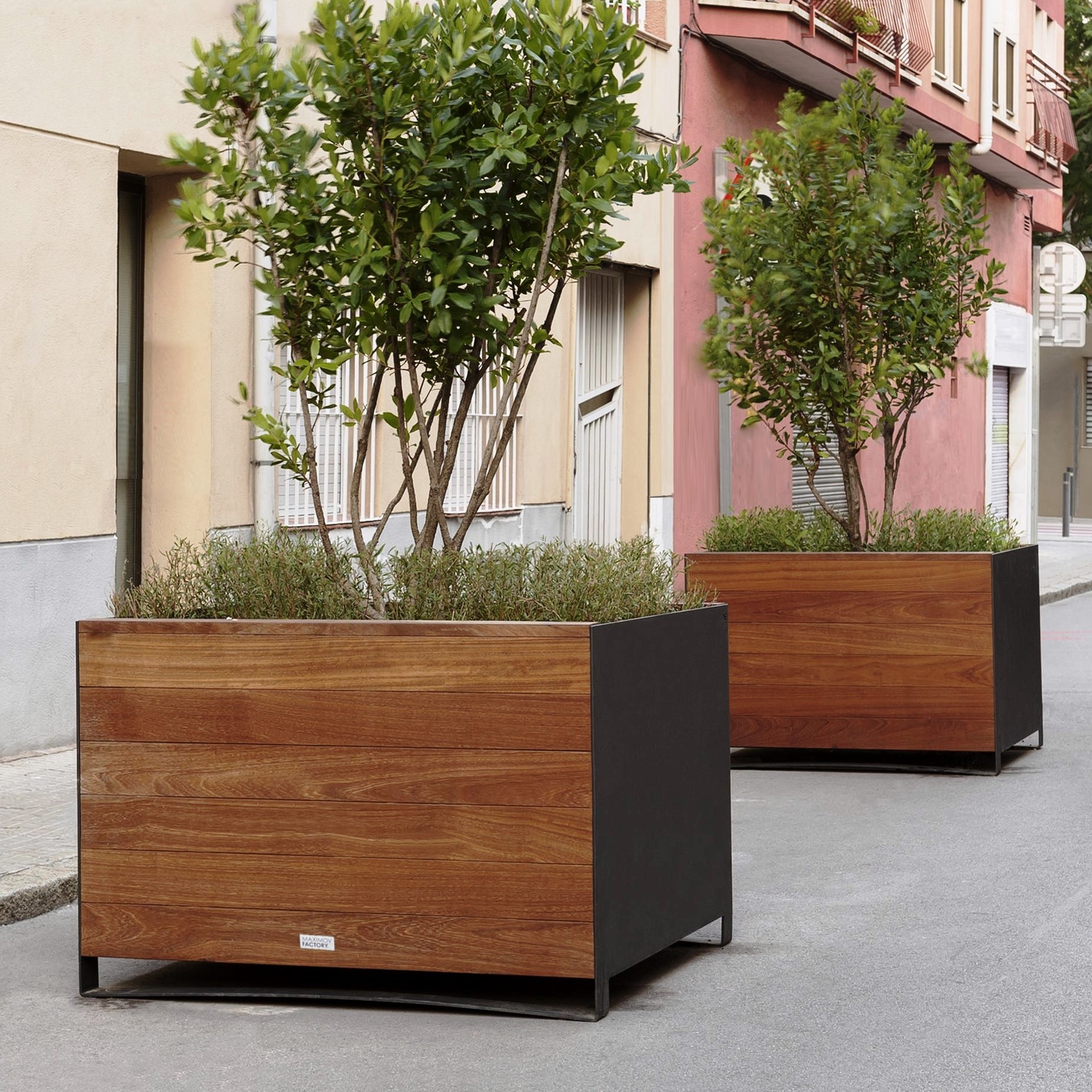 Кашпо MAXPLANTER для крупномеров